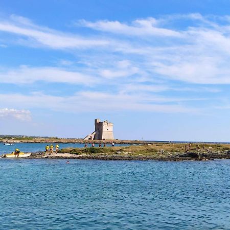 Baia Di Torre Squillace Сант'Изидоро Екстериор снимка